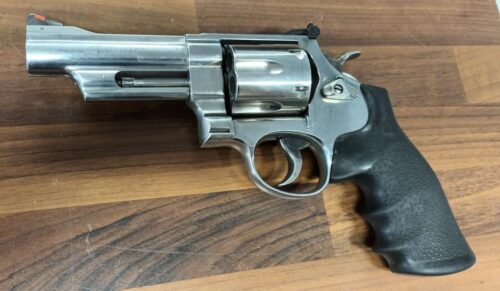 Smith&Wesson 629-8 .44Magnum 4" | ilkka2